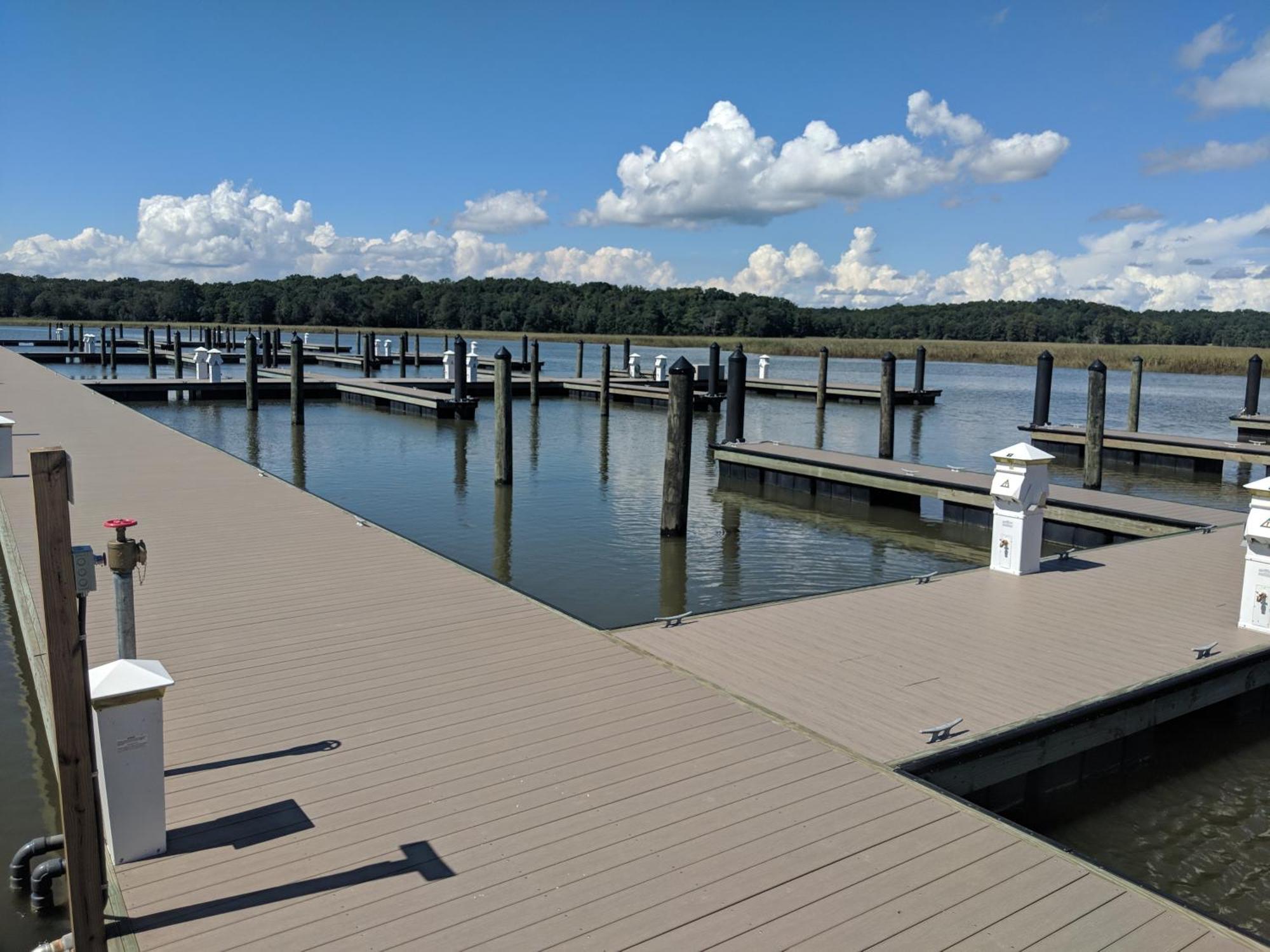 Hotel Surry Seafood Company Exterior foto